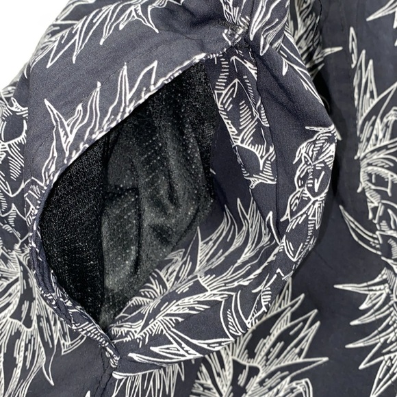 Lauren James pineapple men’s swim trunks size large - Picture 9 of 9